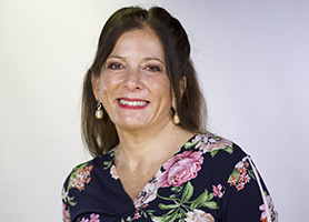 Claudia Halabí, Directora de Educación Profesional